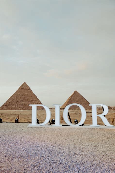 pyramids of giza Dior